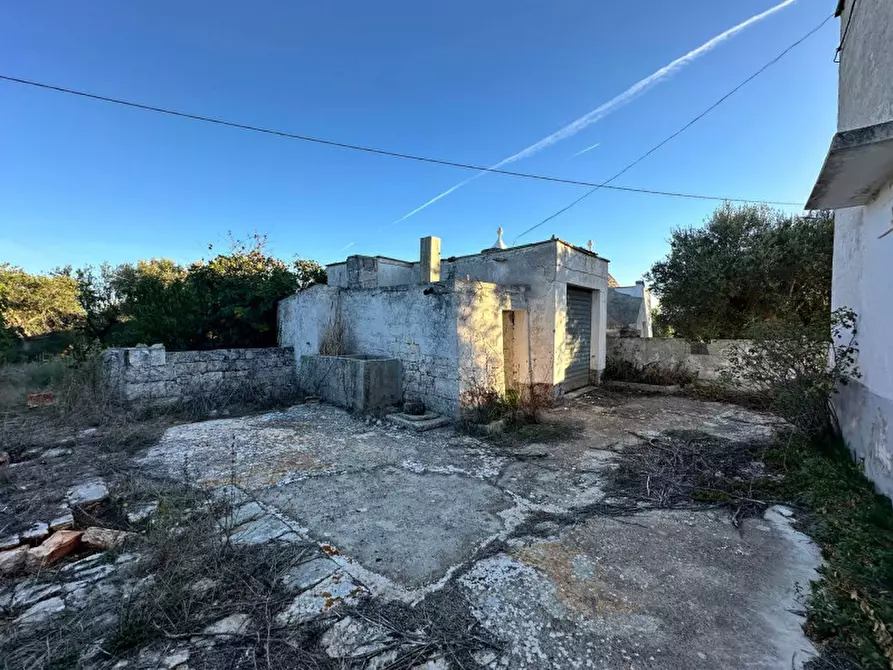 Immagine 36 di Rustico / casale in vendita  a Cisternino