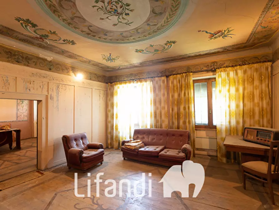 Immagine 1 di Villa in vendita  in Via Trento a Ville D'anaunia