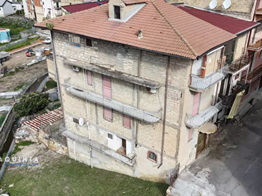 Immagine 1 di Casa bifamiliare in vendita  in Via Salvatore Nolfo n. 48 a Palagonia