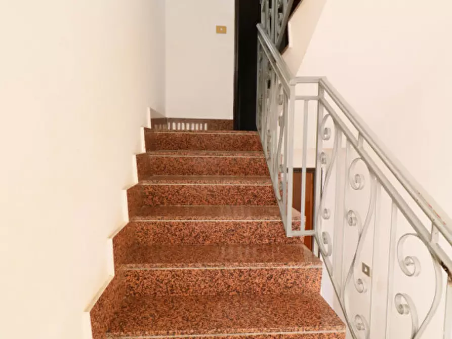 Immagine 6 di Casa bifamiliare in vendita  in Via Salvatore Nolfo n. 48 a Palagonia