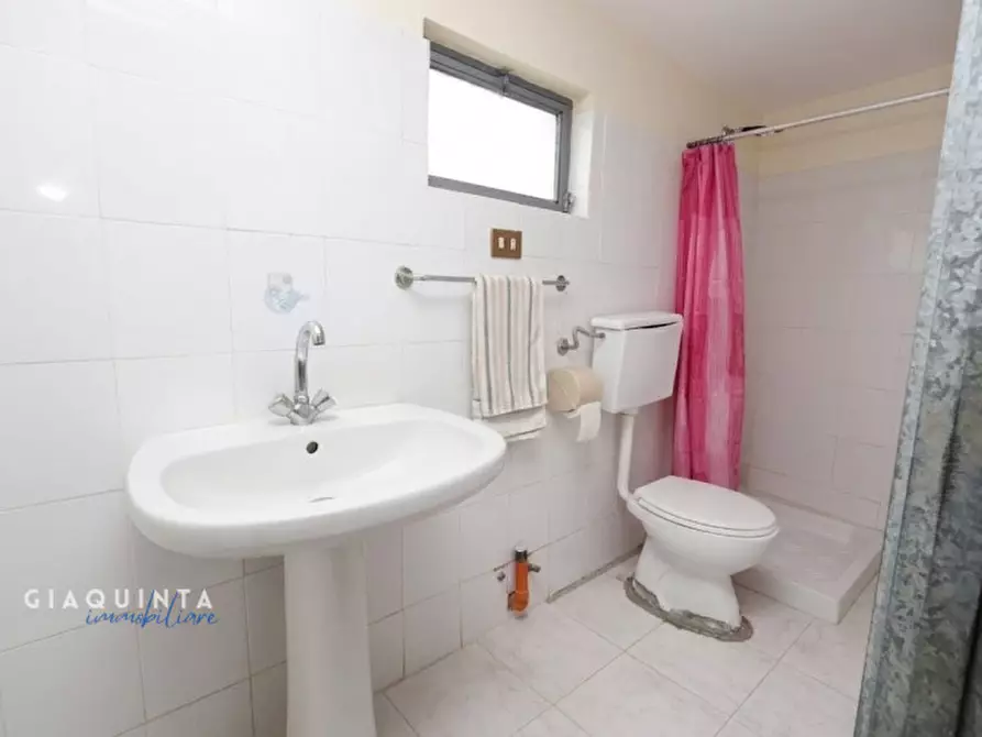 Immagine 11 di Casa bifamiliare in vendita  in Via Salvatore Nolfo n. 48 a Palagonia