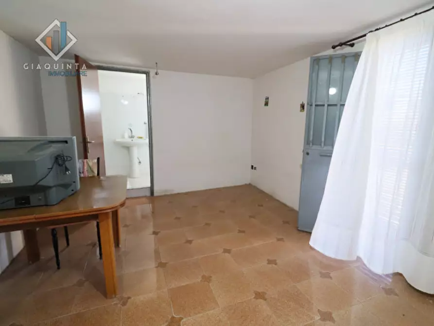 Immagine 32 di Casa bifamiliare in vendita  in Via Salvatore Nolfo n. 48 a Palagonia