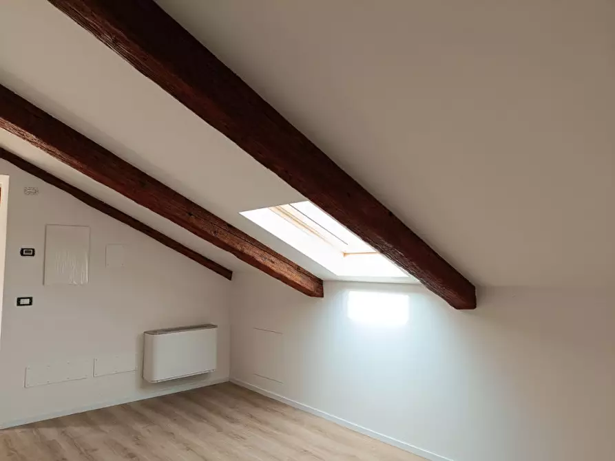 Immagine 4 di Appartamento in vendita  in campo san giovanni e paolo a Venezia