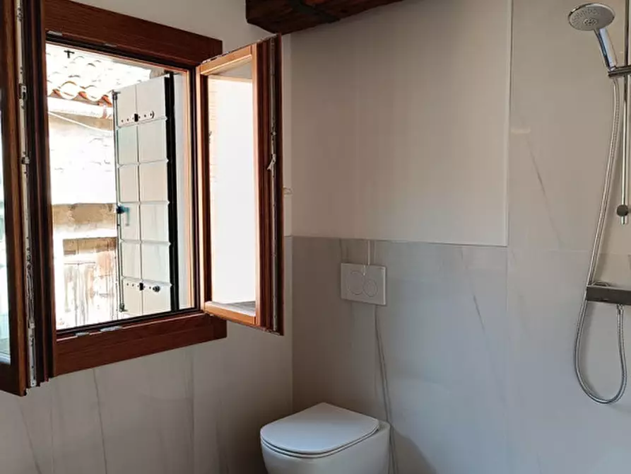 Immagine 11 di Appartamento in vendita  in campo san giovanni e paolo a Venezia