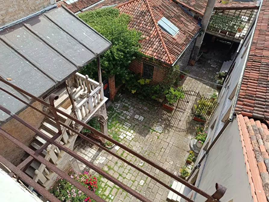 Immagine 21 di Appartamento in vendita  in campo san giovanni e paolo a Venezia