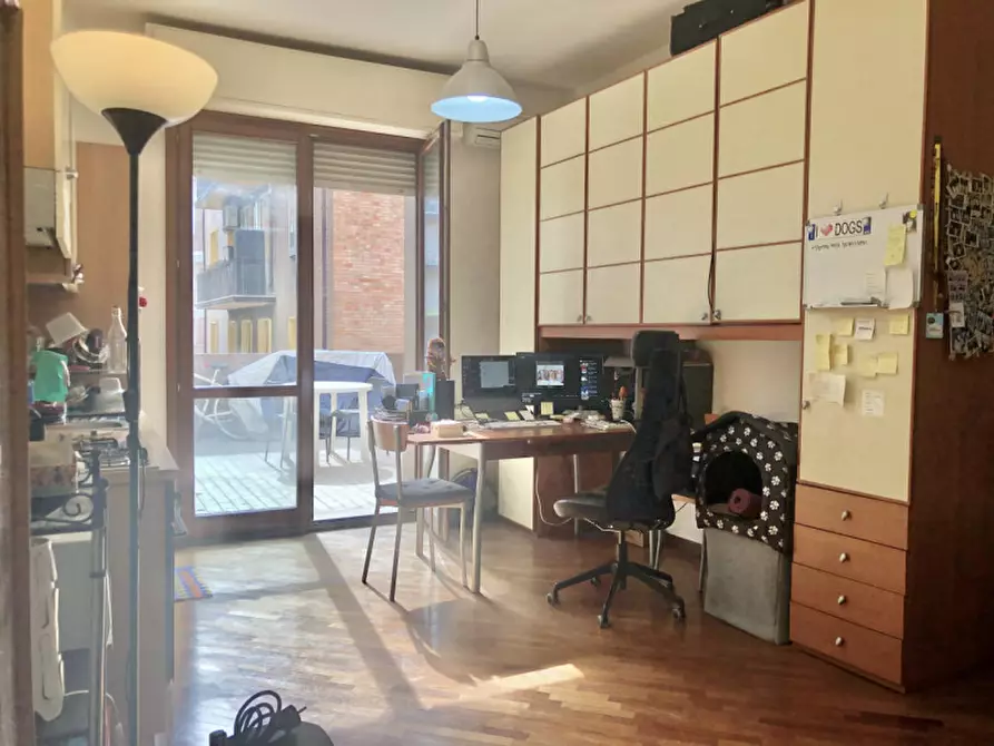 Immagine 1 di Appartamento in vendita  in Via Saffi a Bologna