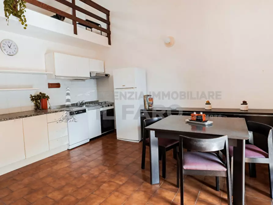 Immagine 1 di Appartamento in vendita  in via Budelli a La Maddalena
