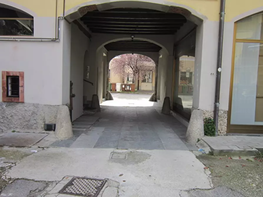 Immagine 2 di Negozio in vendita  in Via Roma 65 a Cassina De' Pecchi