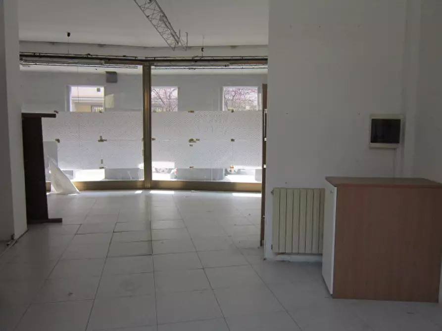 Immagine 4 di Negozio in vendita  in Via Roma 65 a Cassina De' Pecchi