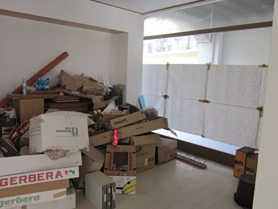 Immagine 10 di Negozio in vendita  in Via Roma 65 a Cassina De' Pecchi