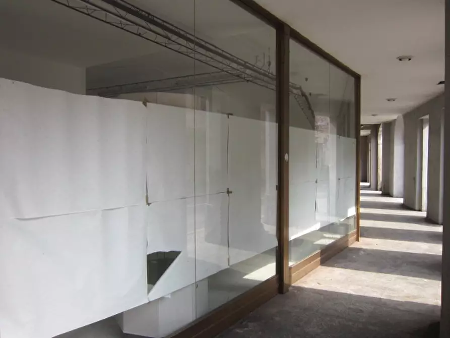 Immagine 17 di Negozio in vendita  in Via Roma 65 a Cassina De' Pecchi