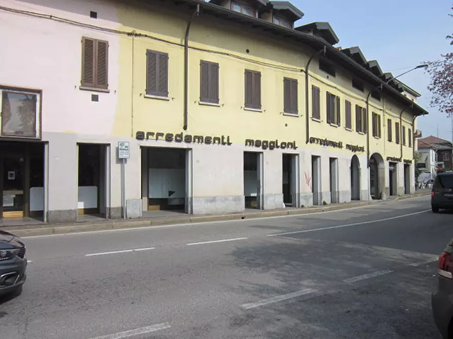 Immagine 18 di Negozio in vendita  in Via Roma 65 a Cassina De' Pecchi
