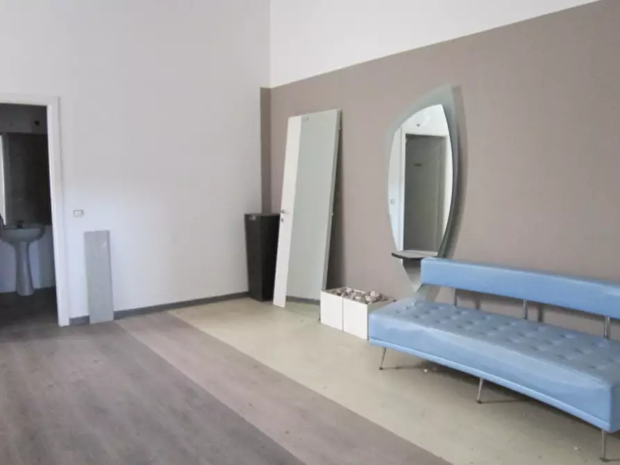 Immagine 4 di Magazzino in vendita  in Via Carlo Serassi 5 a Bergamo