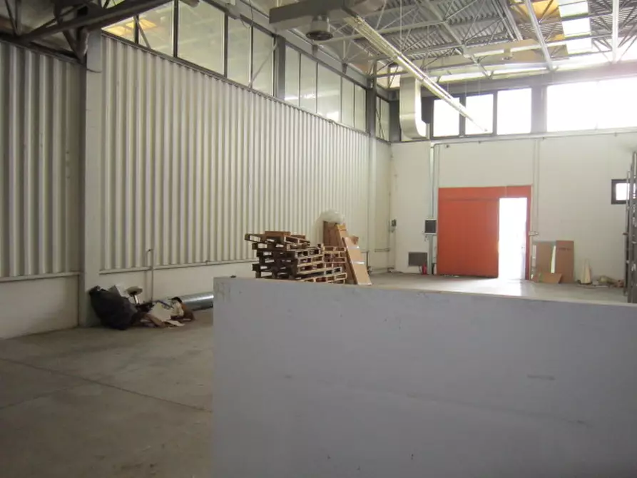 Immagine 7 di Magazzino in vendita  in Via Carlo Serassi 5 a Bergamo