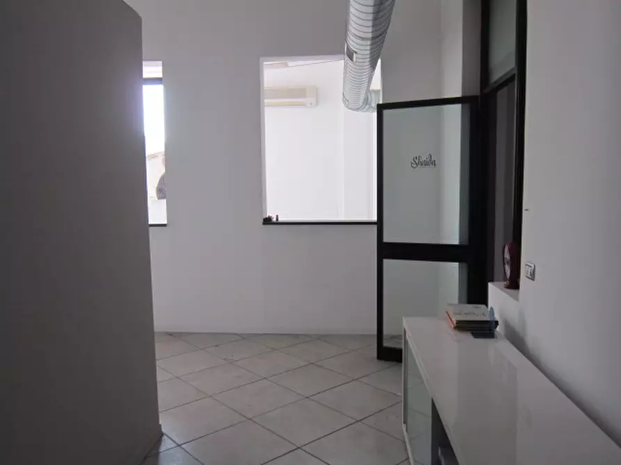 Immagine 20 di Magazzino in vendita  in Via Carlo Serassi 5 a Bergamo