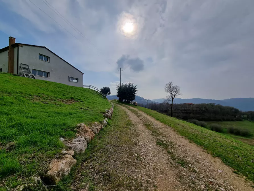 Immagine 1 di Casa indipendente in vendita  in via rossi a Val Liona