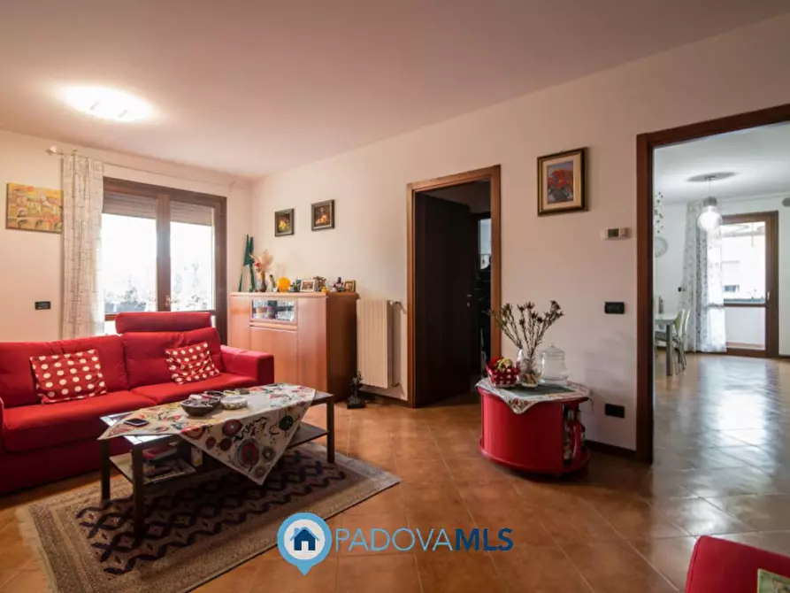 Immagine 1 di Appartamento in vendita  in Corso Delle Terme a Montegrotto Terme