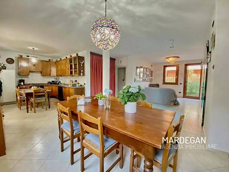 Immagine 1 di Casa bifamiliare in vendita  in VIA DEI MARTIRI a San Martino Di Lupari