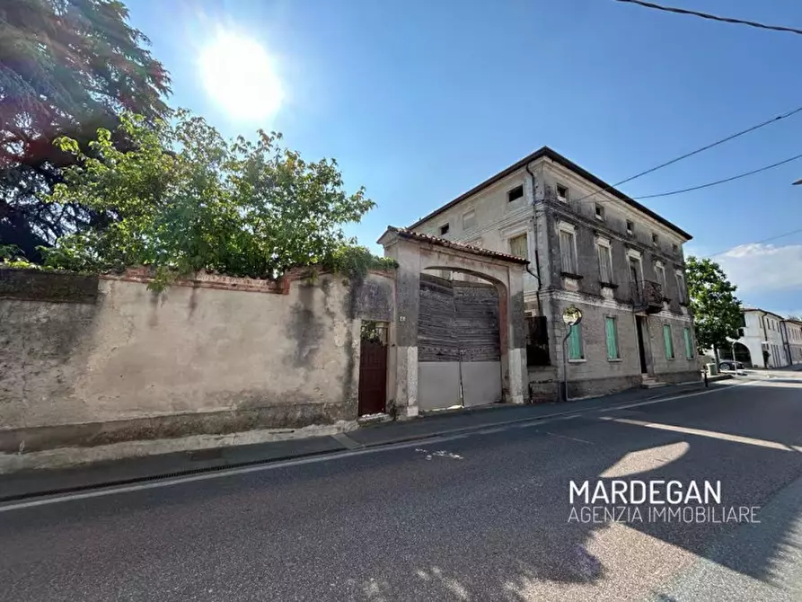 Immagine 1 di Palazzo in vendita  in VIA ROMA a San Martino Di Lupari
