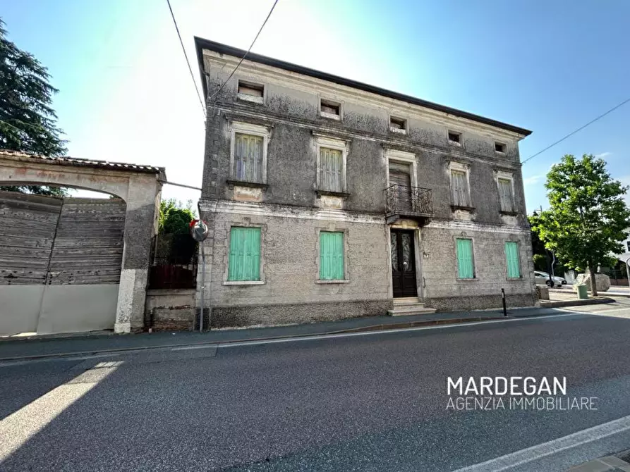 Immagine 2 di Palazzo in vendita  in VIA ROMA a San Martino Di Lupari