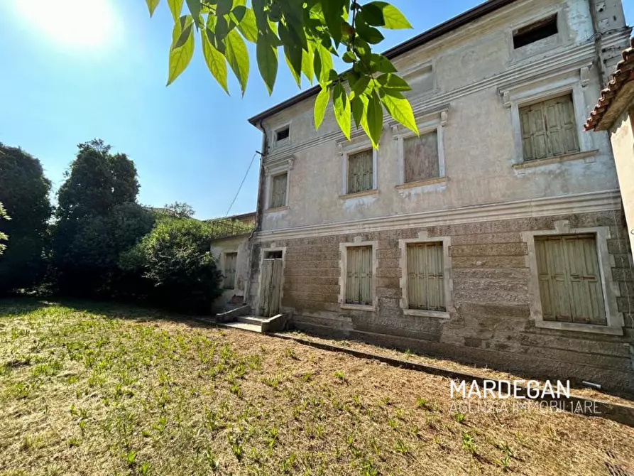 Immagine 4 di Palazzo in vendita  in VIA ROMA a San Martino Di Lupari