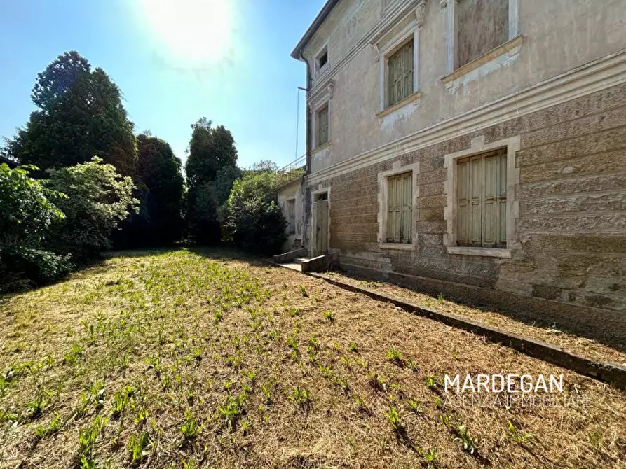 Immagine 6 di Palazzo in vendita  in VIA ROMA a San Martino Di Lupari