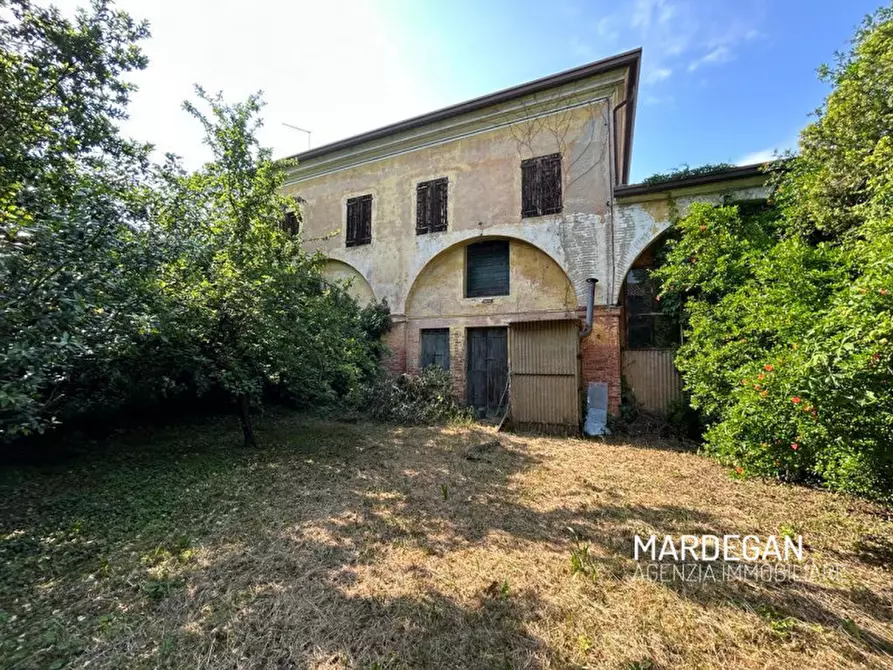 Immagine 7 di Palazzo in vendita  in VIA ROMA a San Martino Di Lupari