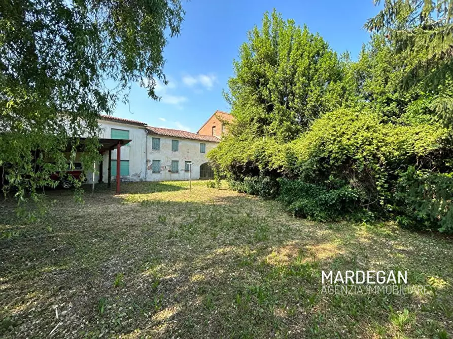 Immagine 11 di Palazzo in vendita  in VIA ROMA a San Martino Di Lupari