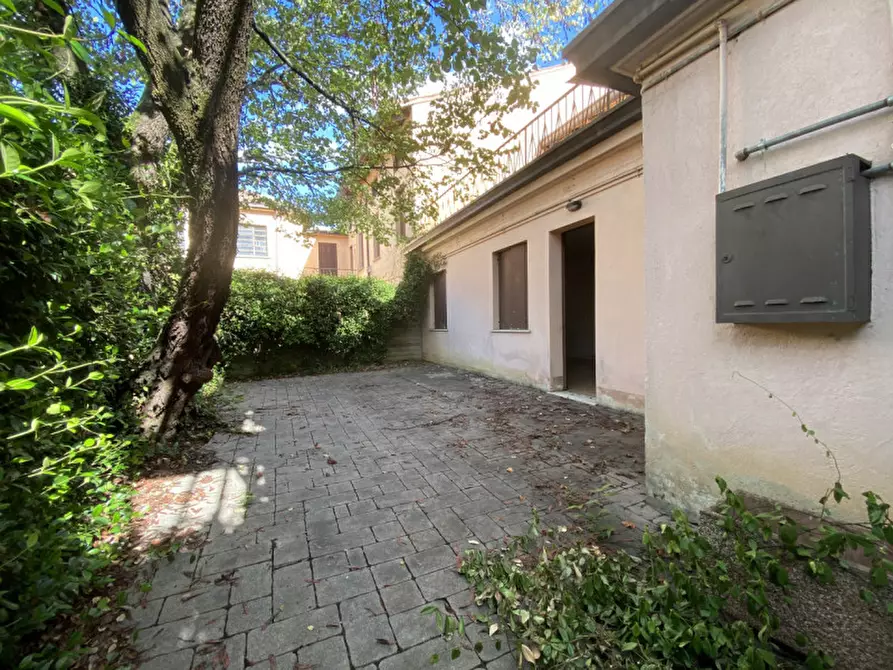 Immagine 1 di Palazzo in vendita  in VIA CARDINALE AGOSTINI a San Martino Di Lupari