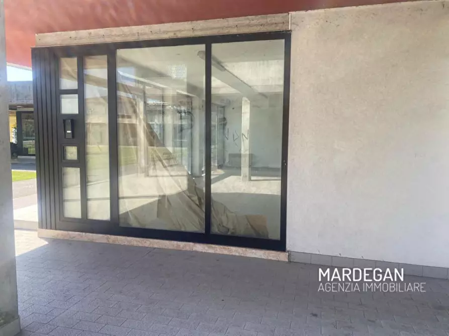 Immagine 4 di Negozio in vendita  in VIA MURI BIANCHI a Cittadella