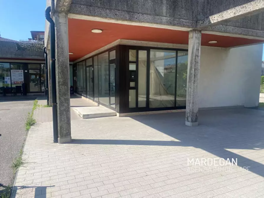 Immagine 5 di Negozio in vendita  in VIA MURI BIANCHI a Cittadella