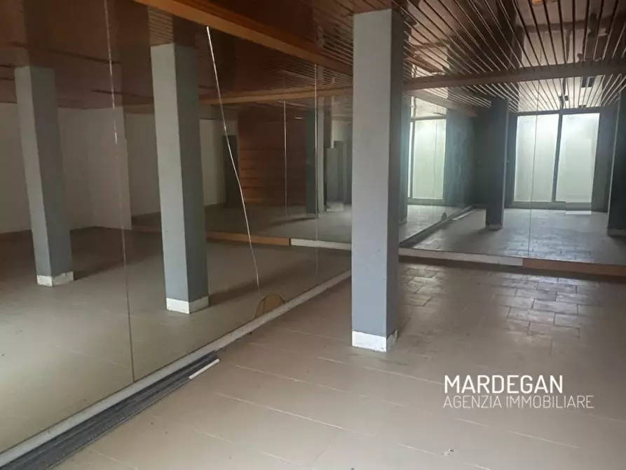 Immagine 14 di Negozio in vendita  in VIA MURI BIANCHI a Cittadella