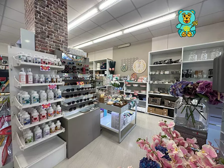 Immagine 7 di Attività commerciale in vendita  in via tito minniti 49 a Lecce