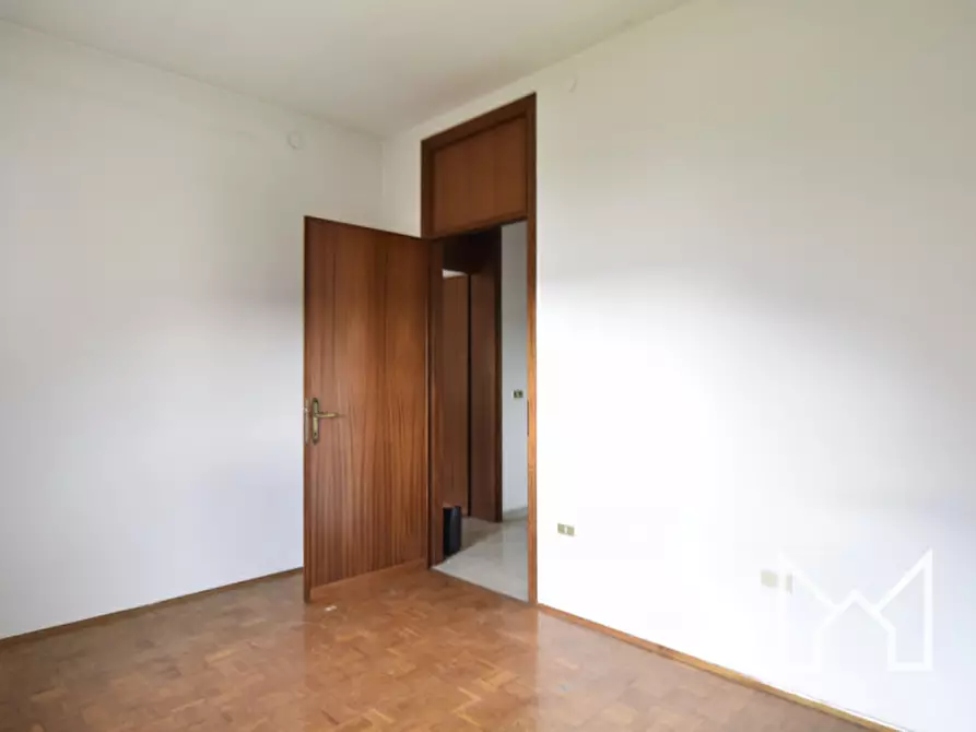 Immagine 14 di Casa indipendente in vendita  a Bassano Del Grappa