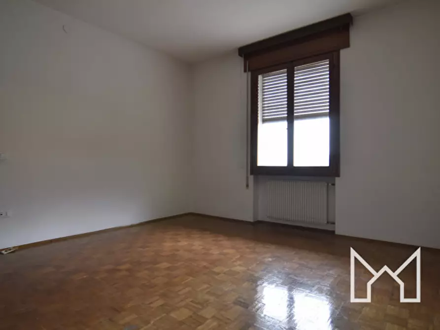 Immagine 17 di Casa indipendente in vendita  a Bassano Del Grappa