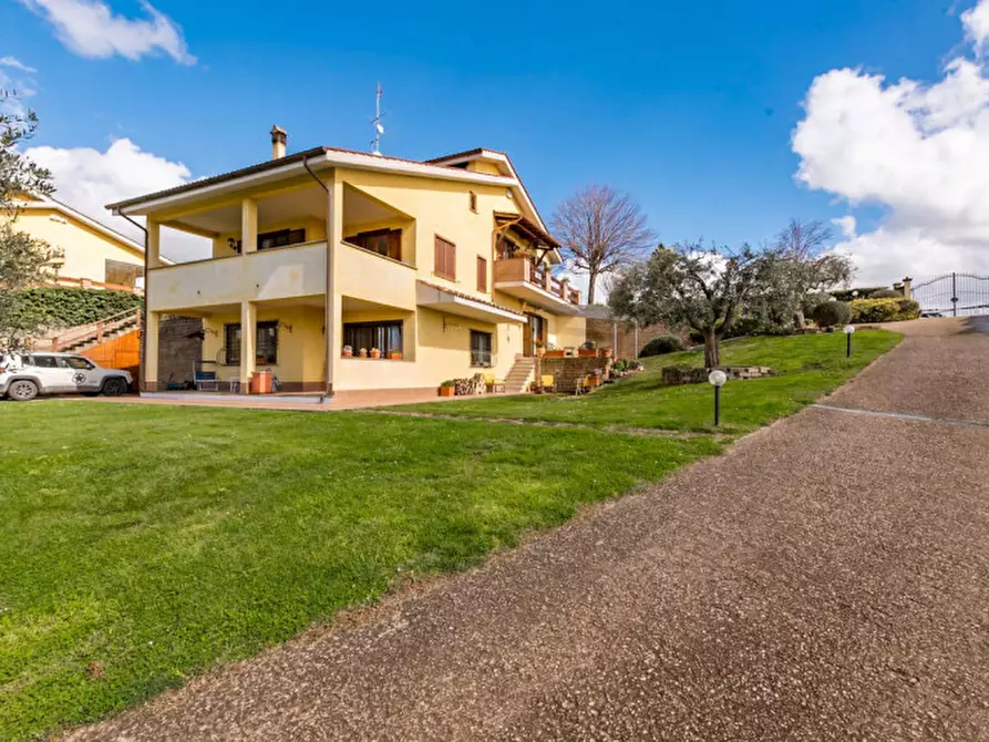 Immagine 1 di Villa in vendita  in via codette 6 a Riano