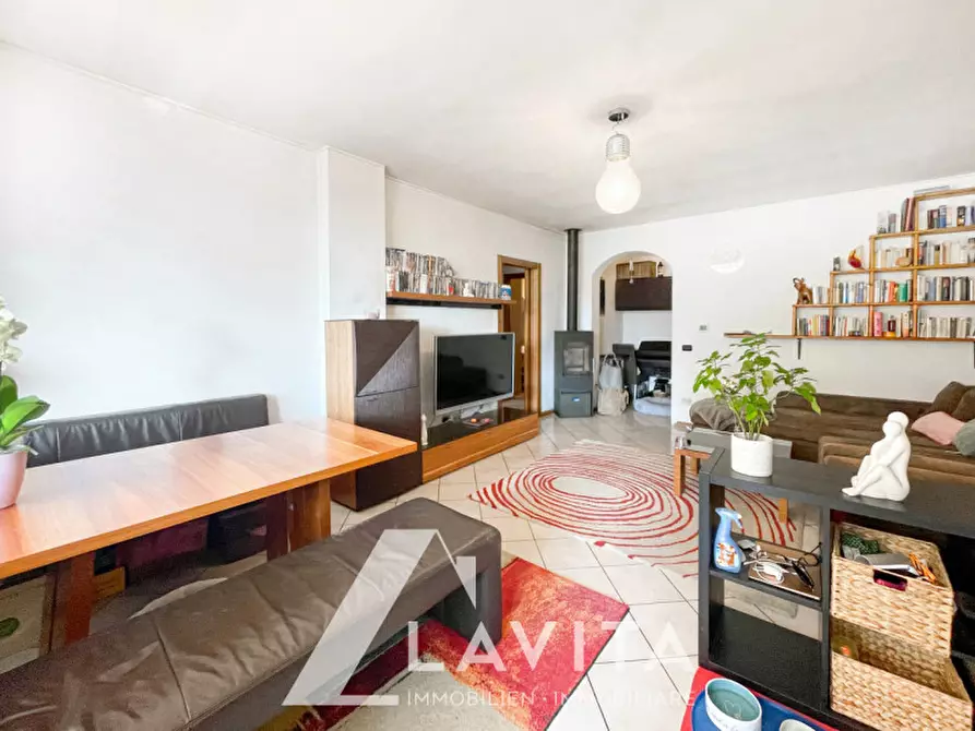 Immagine 1 di Appartamento in vendita  in via Birti a Vadena .Pfatten.