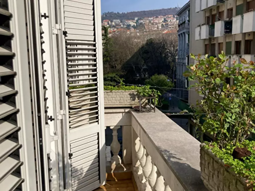 Immagine 1 di Appartamento in vendita  in Via Scussa 5 a Trieste