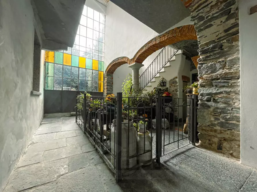 Immagine 11 di Appartamento in vendita  in via Roma a Pella