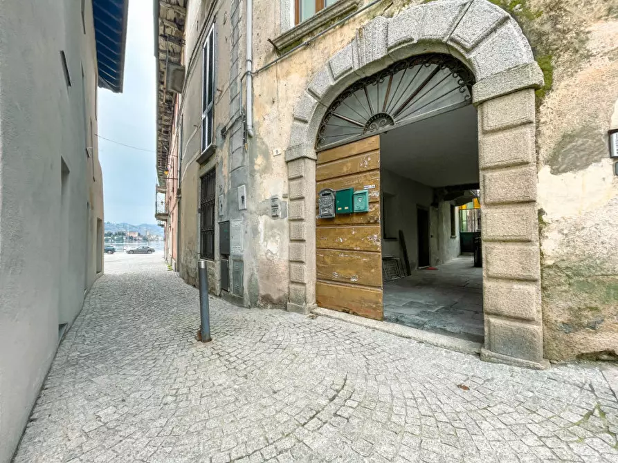 Immagine 12 di Appartamento in vendita  in via Roma a Pella