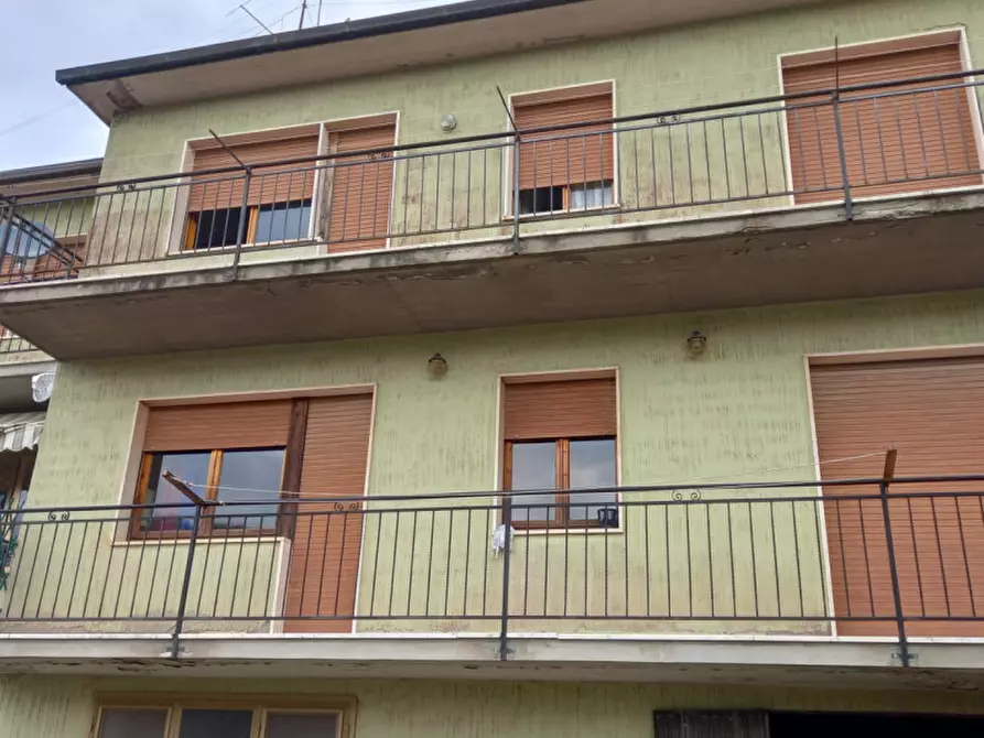 Immagine 1 di Appartamento in vendita  in via oreste fedri a Semproniano