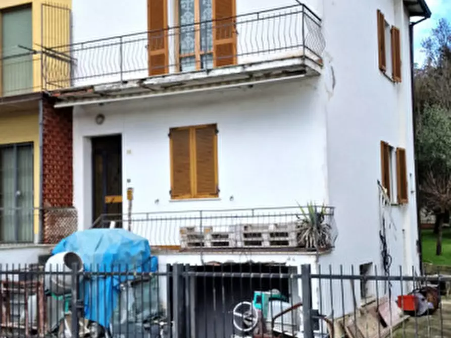 Immagine 1 di Villetta a schiera in vendita  in via Sbaraglio a Meldola