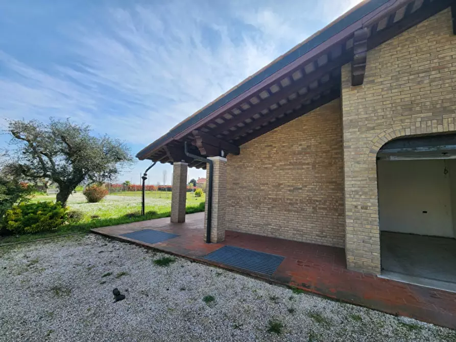 Immagine 16 di Casa bifamiliare in vendita  in Campolongo Maggiore a Campolongo Maggiore