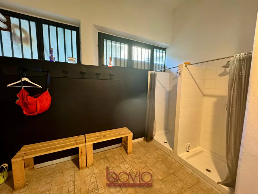 Immagine 5 di Magazzino in vendita  in Via Rossetti n°7 a Torino