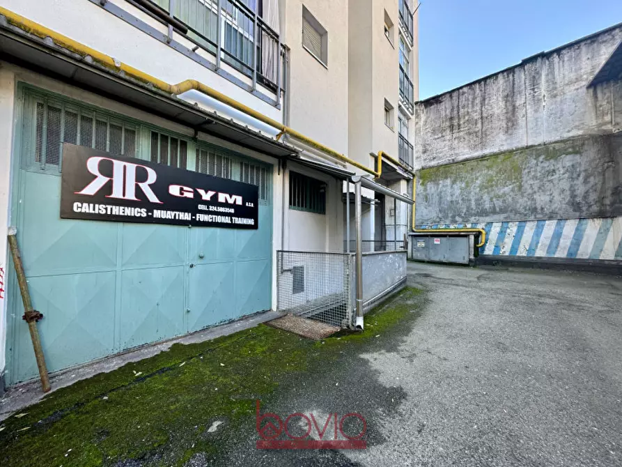 Immagine 25 di Magazzino in vendita  in Via Rossetti n°7 a Torino