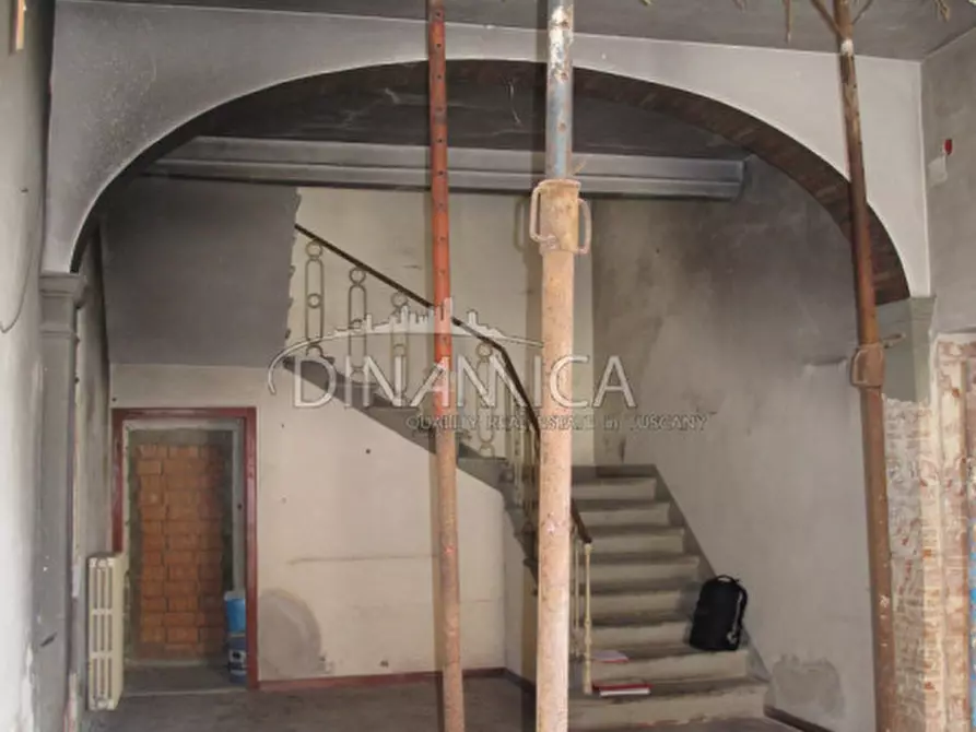 Immagine 13 di Villa in vendita  a Castelfranco Di Sotto