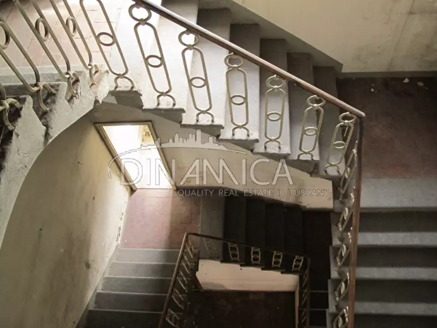 Immagine 15 di Villa in vendita  a Castelfranco Di Sotto