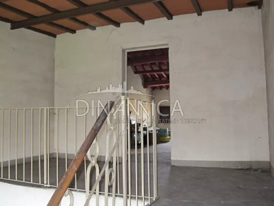 Immagine 22 di Villa in vendita  a Castelfranco Di Sotto