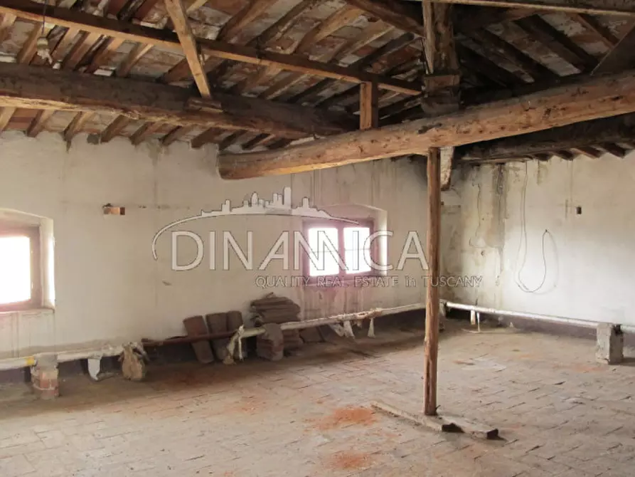 Immagine 27 di Villa in vendita  a Castelfranco Di Sotto