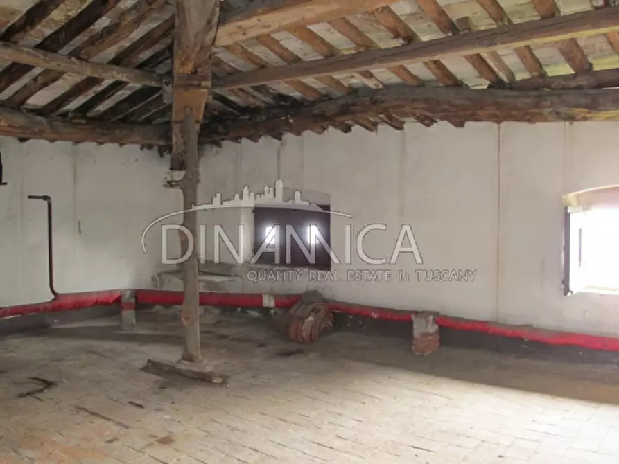 Immagine 28 di Villa in vendita  a Castelfranco Di Sotto